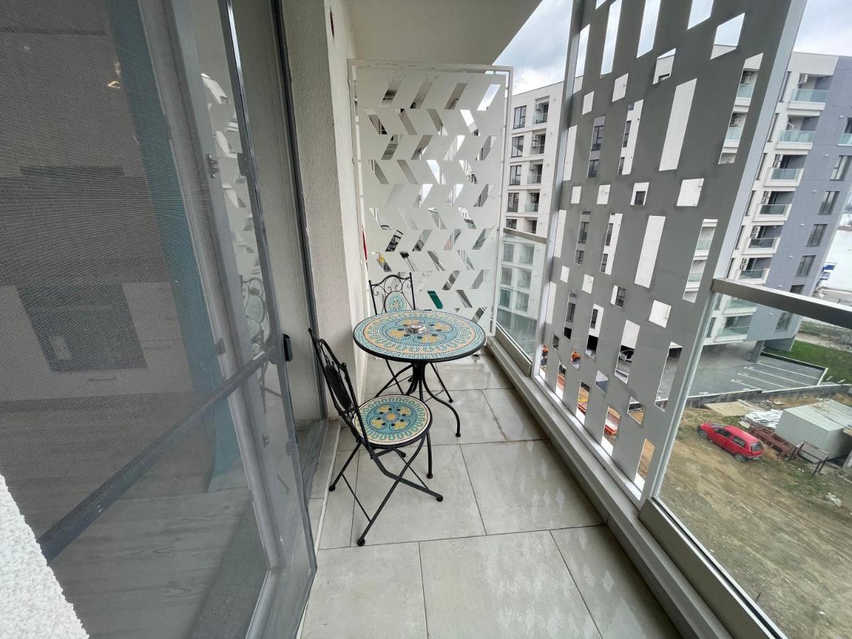 Grand Mamaia Lake Apartments Констанца Екстериор снимка