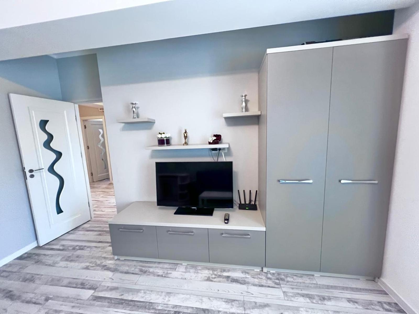 Grand Mamaia Lake Apartments Констанца Екстериор снимка